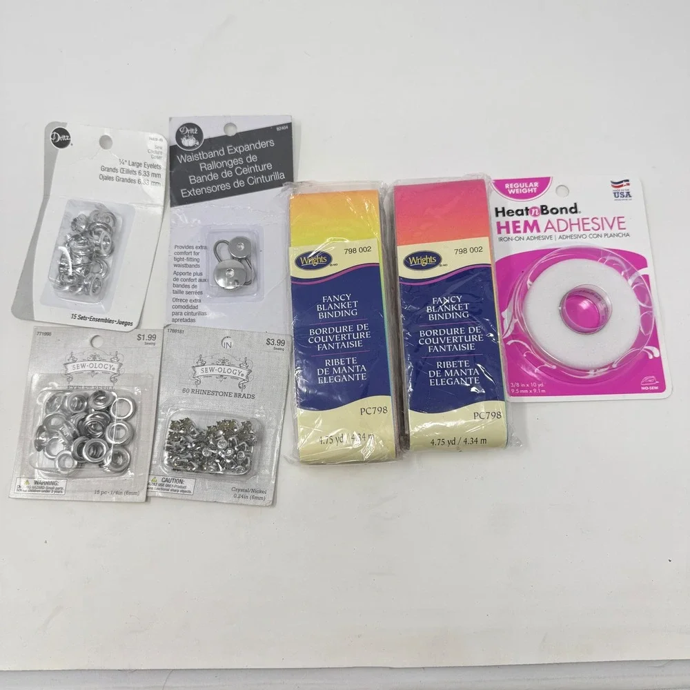 Lot of Simplicity Bondex Patches Dritz Labels‎ Clover Tools - Sewing Mending
